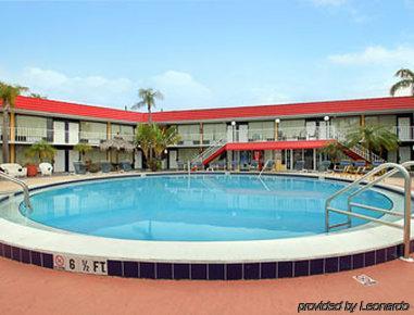 Express Inn & Suites Clearwater Pinellas Park Exteriér fotografie