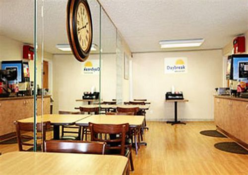 Express Inn & Suites Clearwater Pinellas Park Restaurace fotografie